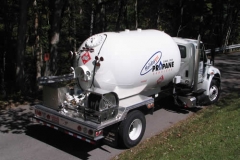 holiday-gas-propane-truck